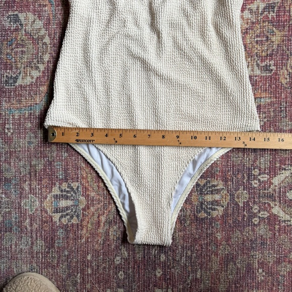 Geode Medium Cream Textured One-Piece Swimsuit - Picture 5 of 9